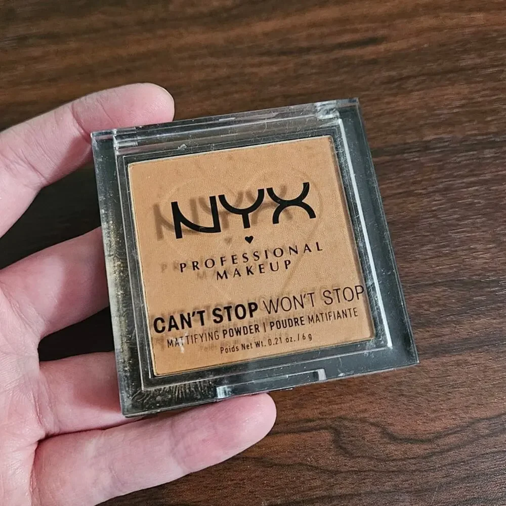 NYX Can't Stop Won't Stop Mattifying Powder MOCHA